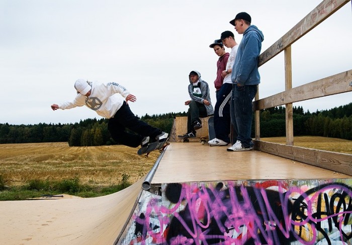 Skateboarding in Stockholm. Fotograf Paul Marshall